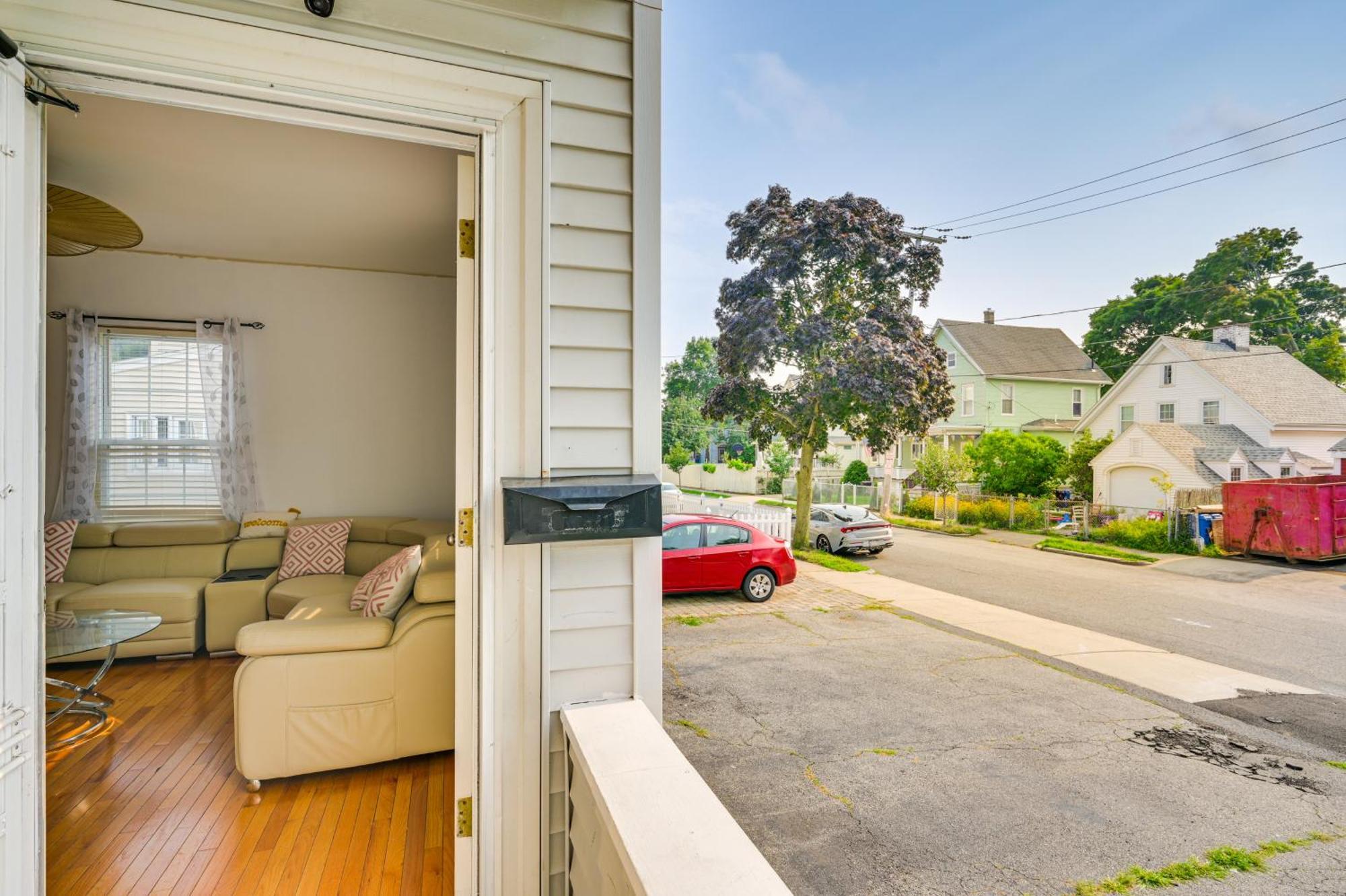 9 Mi To Dtwn Boston Cozy Malden Apartment Екстериор снимка