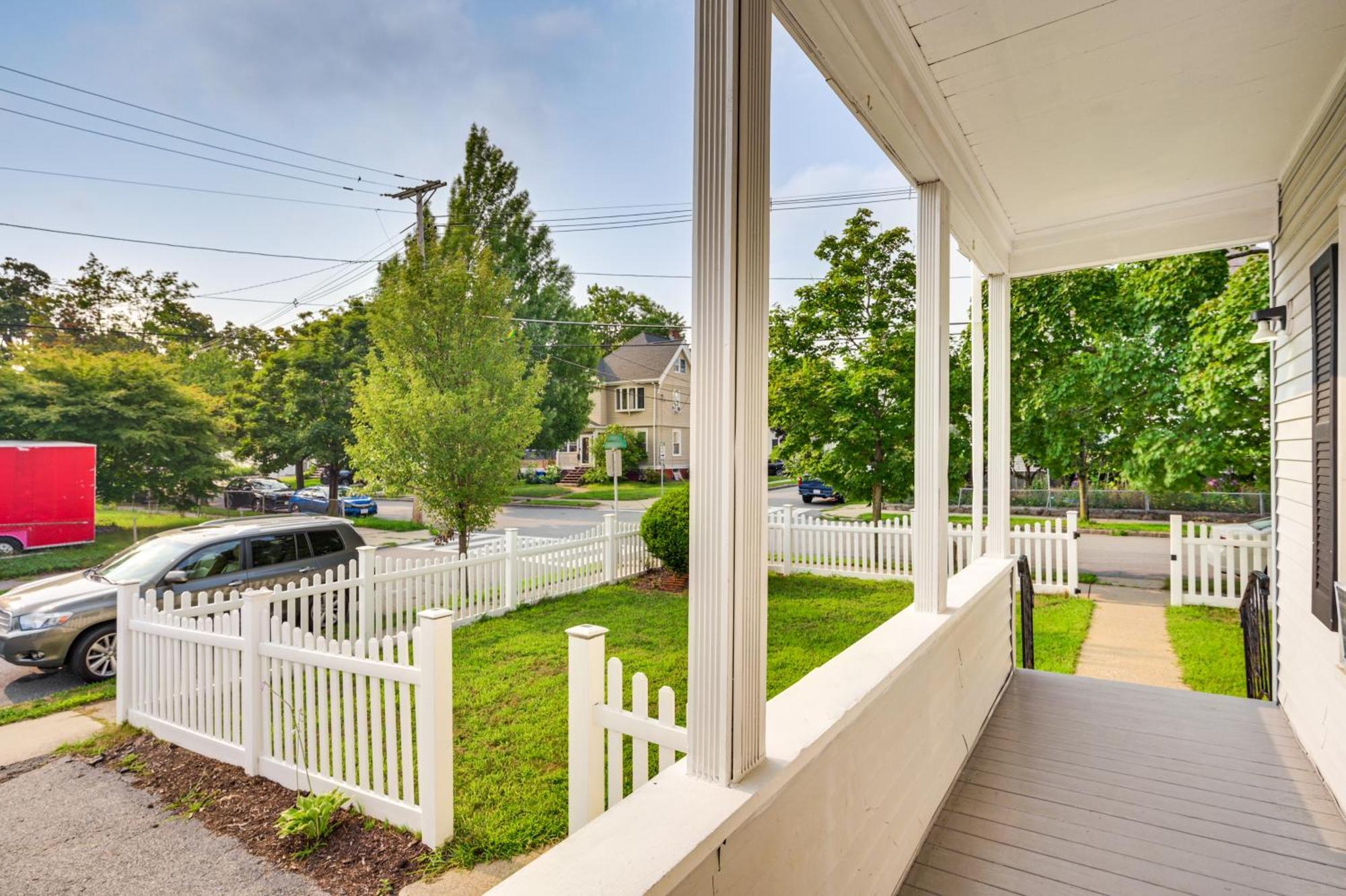 9 Mi To Dtwn Boston Cozy Malden Apartment Екстериор снимка
